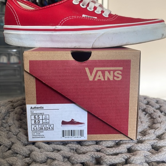 Vans - Picture 5 of 5